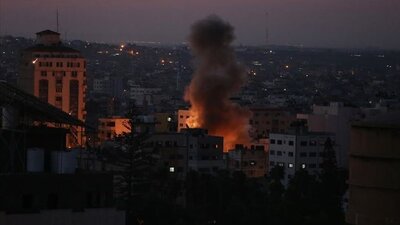 İsrail Gazze'yi topçu ateşiyle vurdu