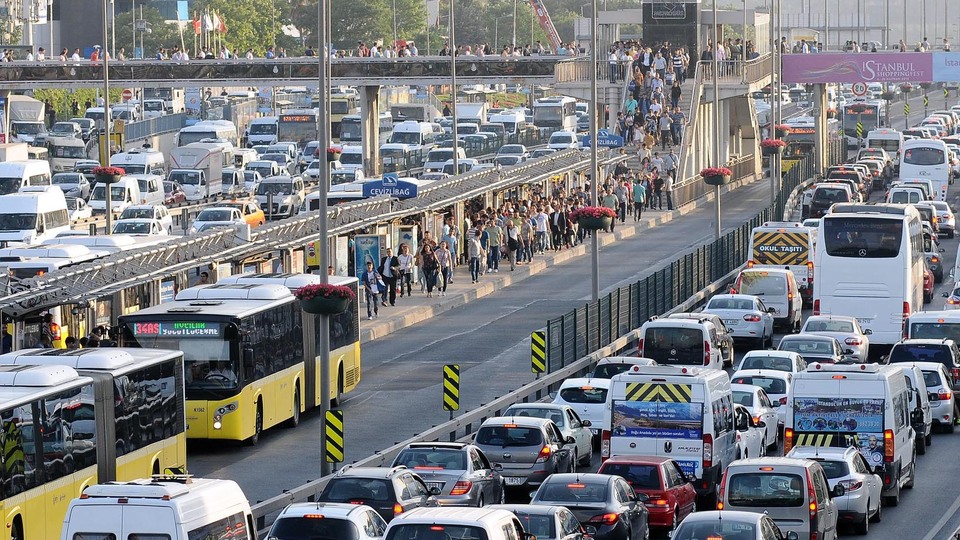 Yeni araçların yarısı 3 büyük şehirden