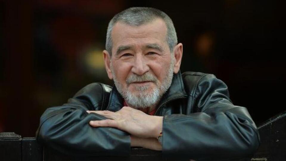 Gözaltına alındı öğretmenliği bitti