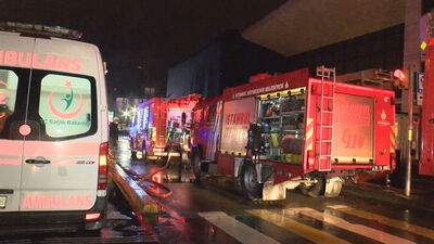 AVM'de yangın paniği