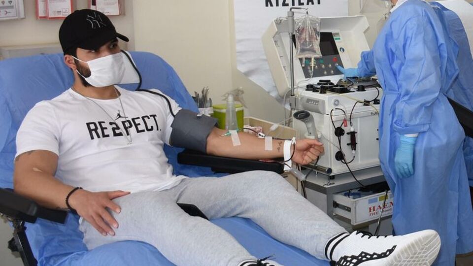 Şampiyon milli sporcudan ikinci bağış