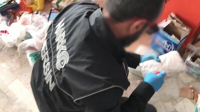 Kargocu kılığıyla zehir tacirlerine suçüstü!