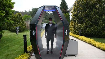 Beşiktaş'tan dezenfektan kabini