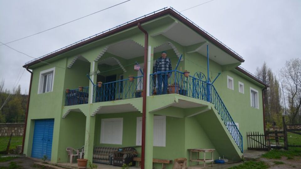 'Jandarma komutanıyım' diyerek köylüleri dolandırdı