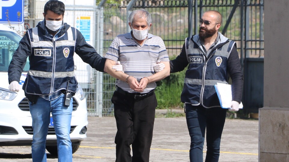 40 yıllık eşini öldüren koca, "Kavga ettik öldürdüm, pişmanım"