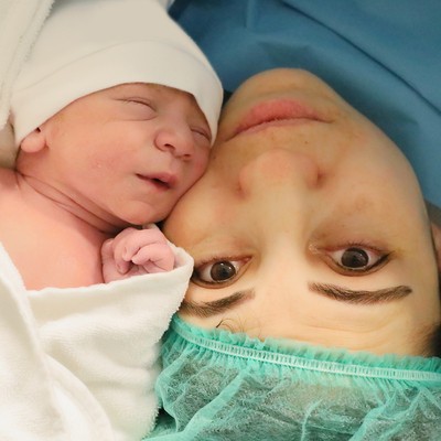 Bebeklere ilk altın Ak Sigorta'dan