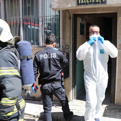 Evden yayılan kötü koku paniğe neden oldu