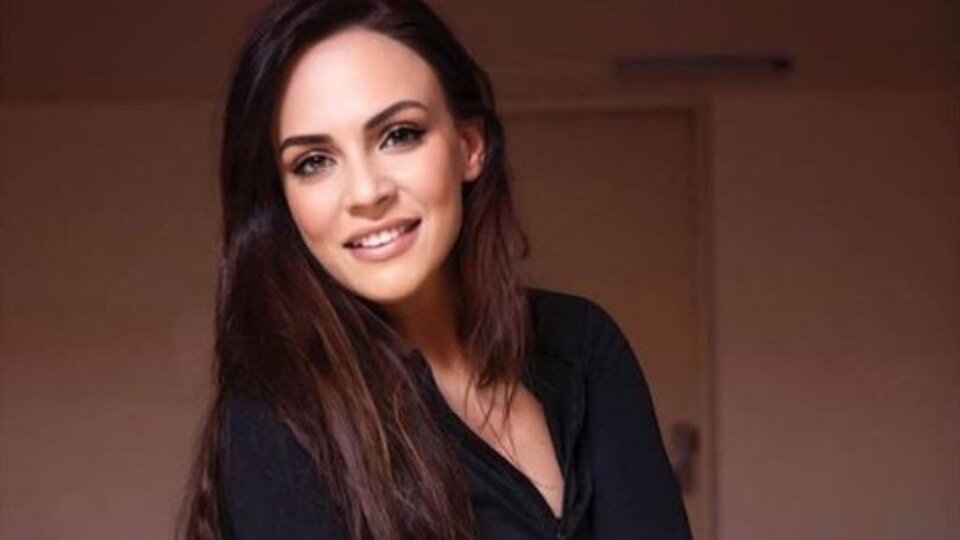 Buket Aydın kimdir?