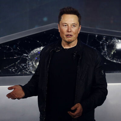 Musk'ın oğluna verdiği sıra dışı isim yasalara takılabilir