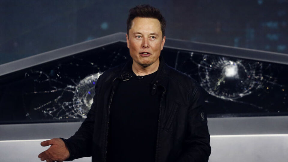 Musk'ın oğluna verdiği sıra dışı isim yasalara takılabilir