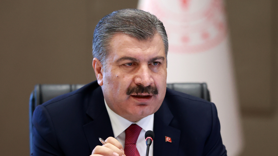 Koronavirüs salgınında can kaybı 3739'a yükseldi