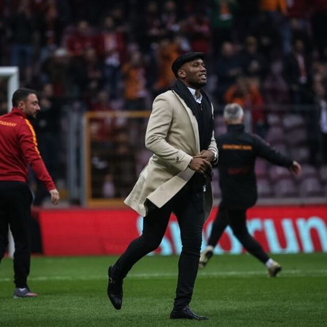 Drogba son 20 yılın en iyi forveti!