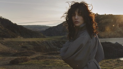 Hayatı şairane anlatıyor