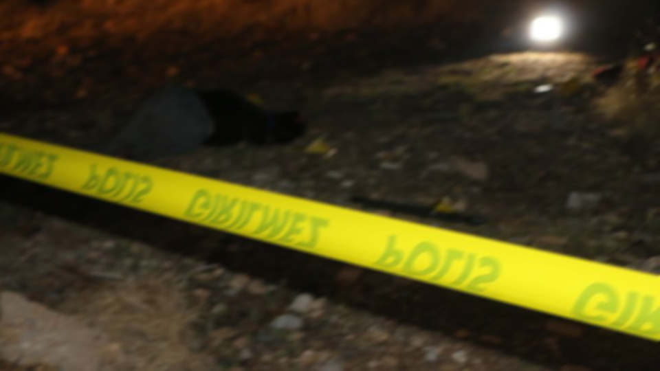 Kızının erkek arkadaşını tüfekle vurdu