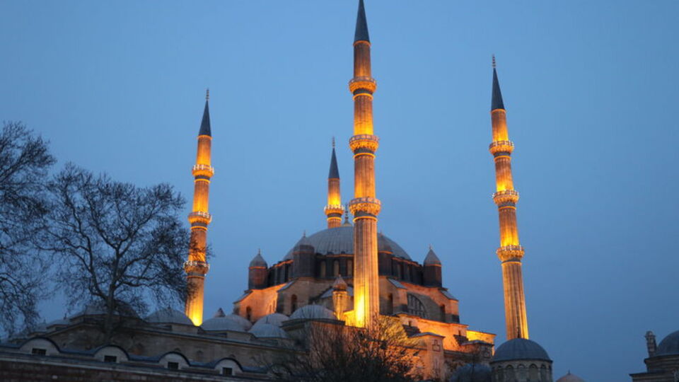 Sahur saat kaçta?