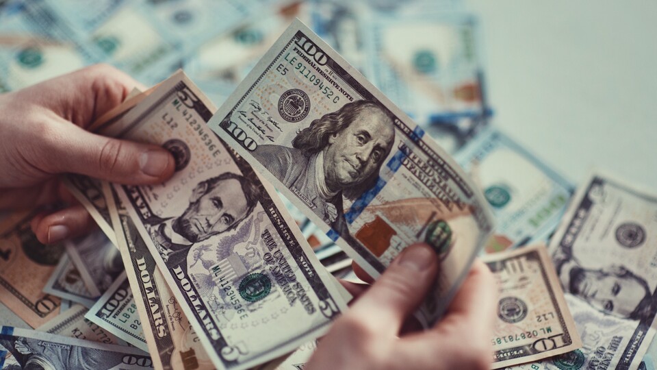 Dolar kritik seviyenin altında