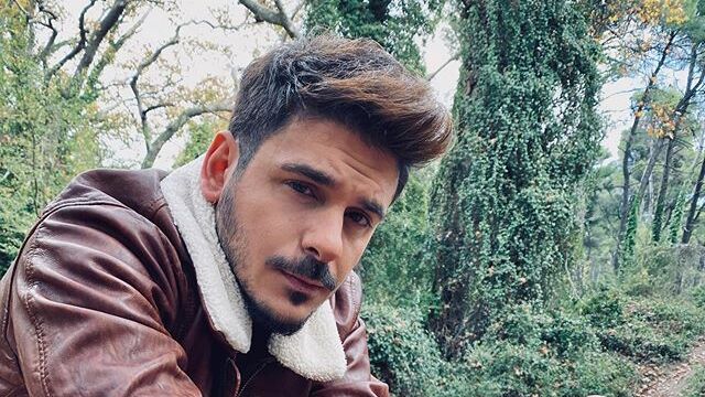 Barbaros canlı yayınla Ege'nin karşı kıyısına uzanıyor