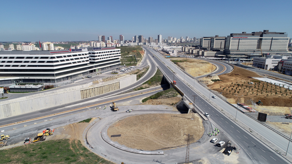 Ulaştırma Bakanı, Başakşehir Şehir Hastanesi yollarını inceledi
