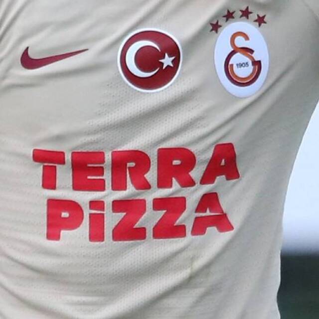 Terra Pizza sponsorluktan çekiliyor
