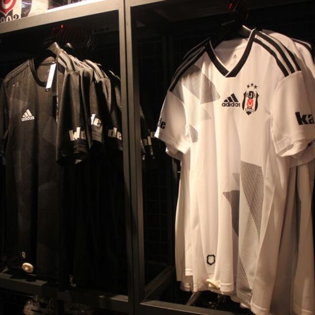 Kartal Yuvası mağazaları açıldı