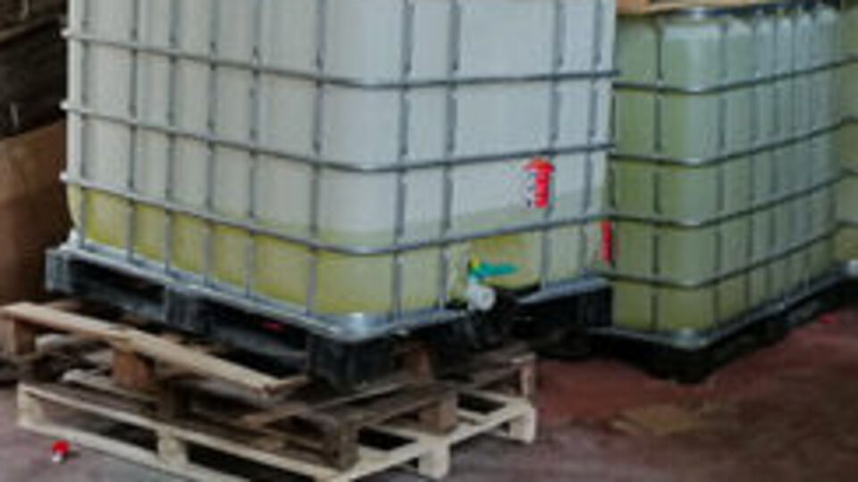 Denizli'de kaçak dezenfektan operasyonu