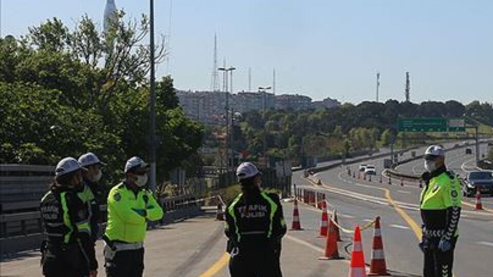 İstanbul'a araç giriş-çıkışları denetleniyor