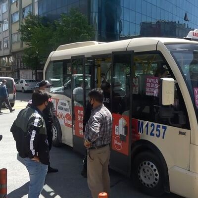 Minibüslerde mesafe hak getire!