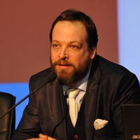 Fatih Tezcan kimdir?