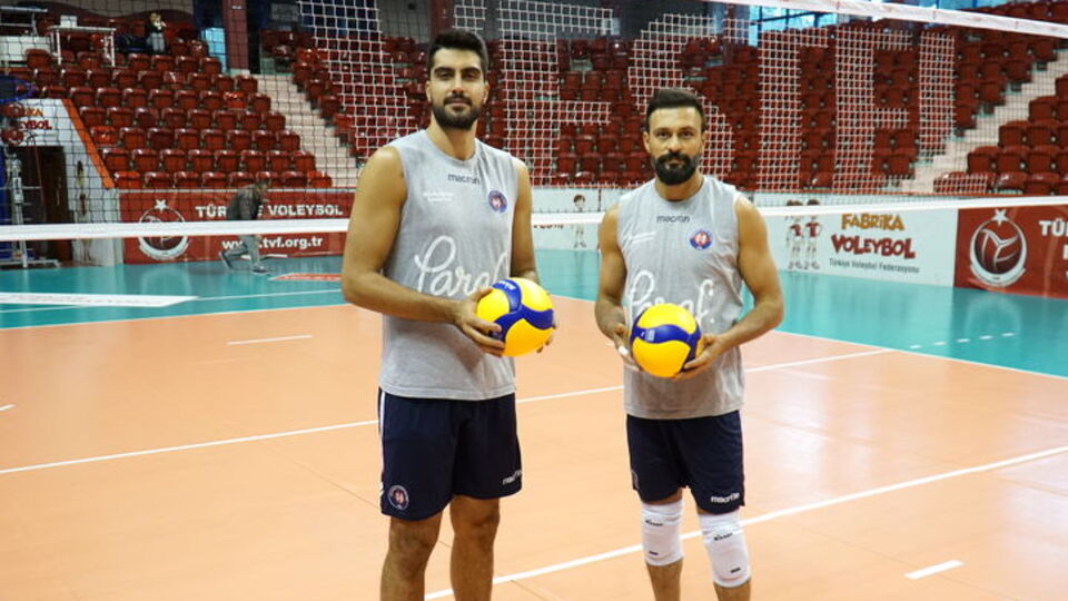 Voleybolculardan tescile destek