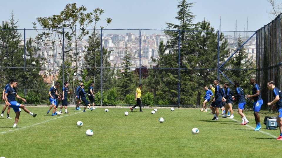 Ankaragücü top başı yaptı