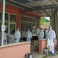 Taziye ve alışveriş! 56 karantina 7 pozitif!