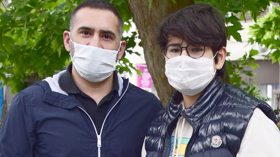 Oğlu ile Bebek turu yaptı