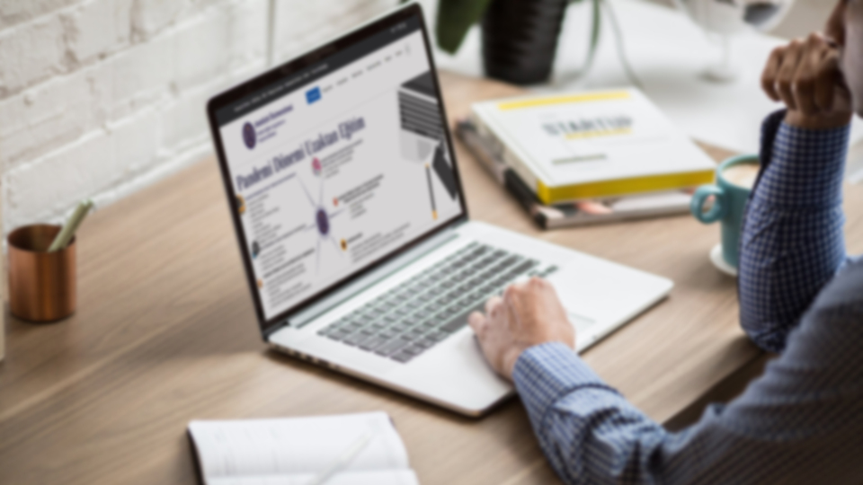 "Türkiye'nin uzaktan eğitim sürecinde memnuniyet düşük"