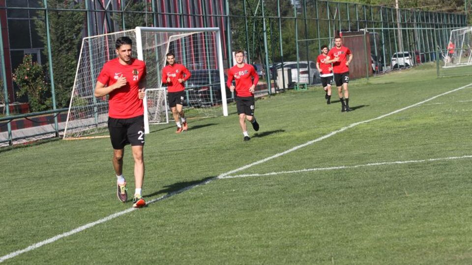 Es-Es'te Kovid-19 testleri temiz çıktı