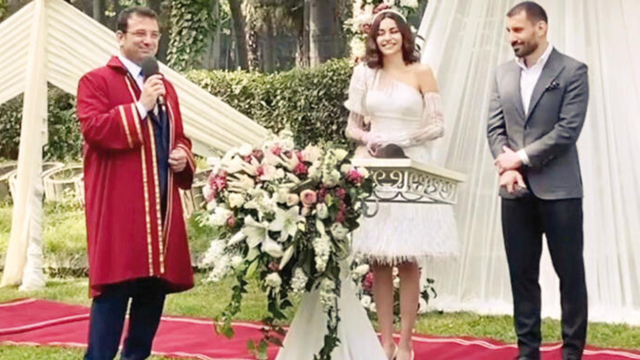 Sessiz sedasız evlendiler