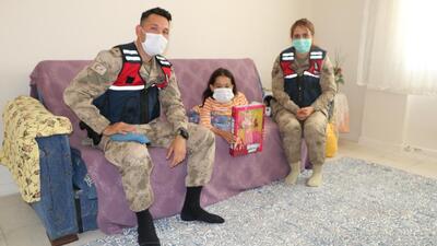 Jandarmadan anlamlı ziyaret