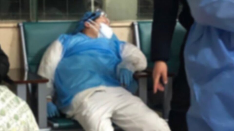 Çin'de maskeyle koşan adamın akciğeri patladı