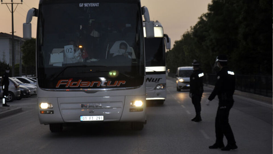 288 kişi Karaman'da yurda yerleşti
