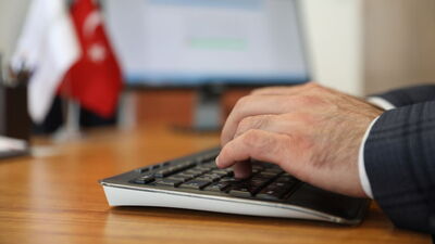 Bu üniversitede dönem sınavları online