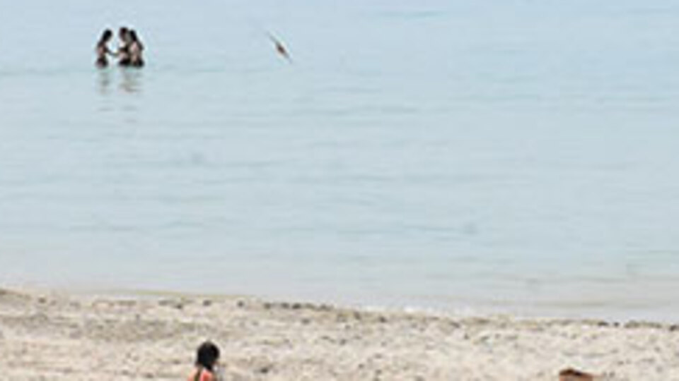 Kısıtlama kalkınca denize koştular