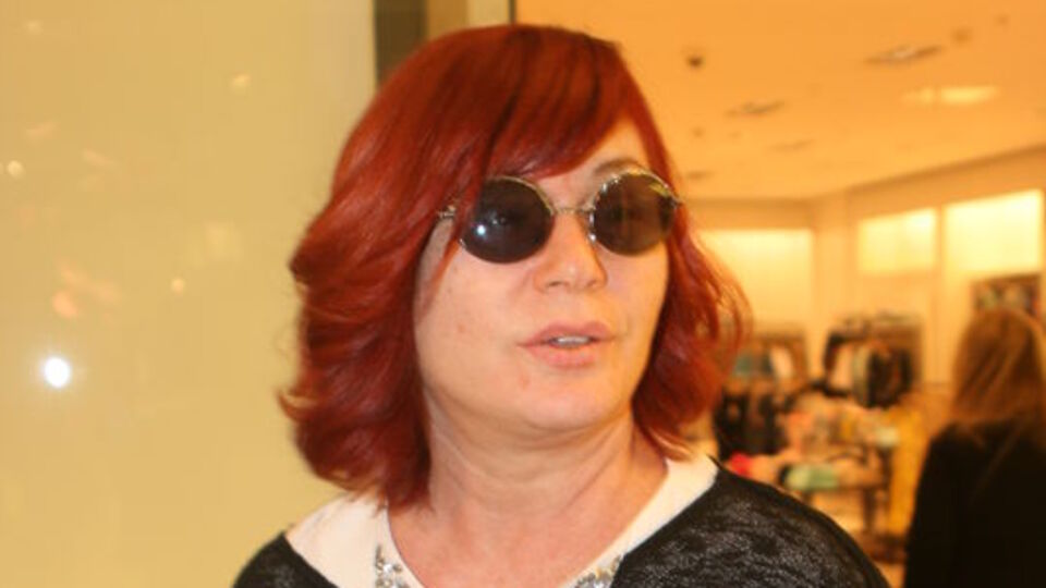 Emel Müftüoğlu'na ayı saldırdı