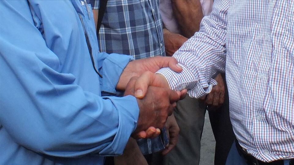 Siyasette online bayramlaşma dönemi