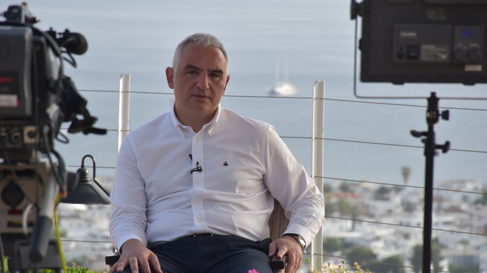 Bakan Ersoy turizm için tarih verdi