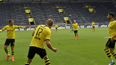 Dortmund, Schalke'yi dağıttı!