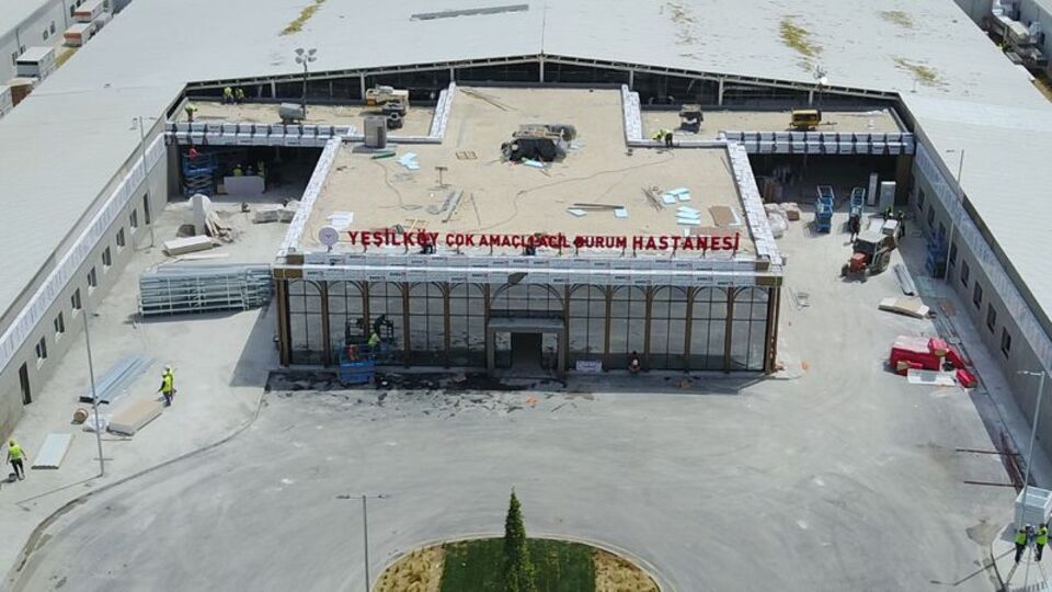 Yeşilköy salgın hastanesinin isim tabelası konuldu