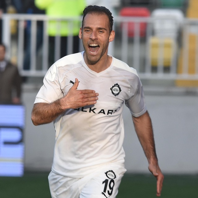 Paixao 5 kulübü reddetti