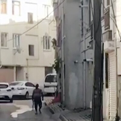 Kısıtlamada sokak ortasında korku dolu anlar!