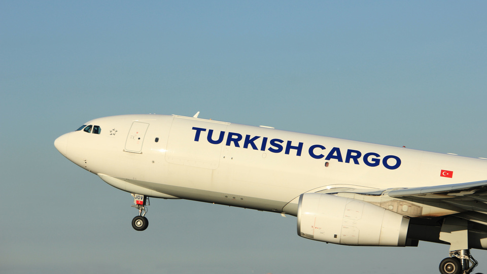 Turkish Cargo İzmir'den seferlerine başlıyor