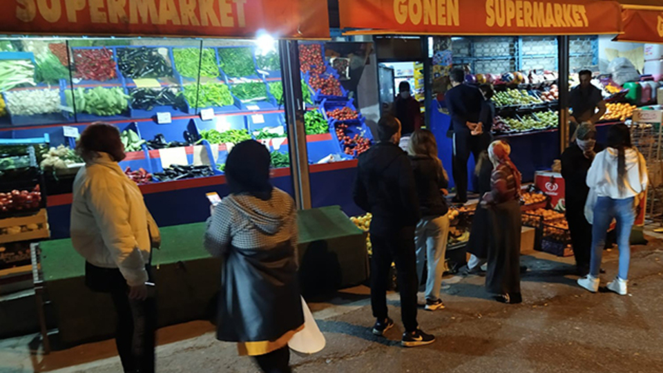 Marketler saat kaçta açılıyor?