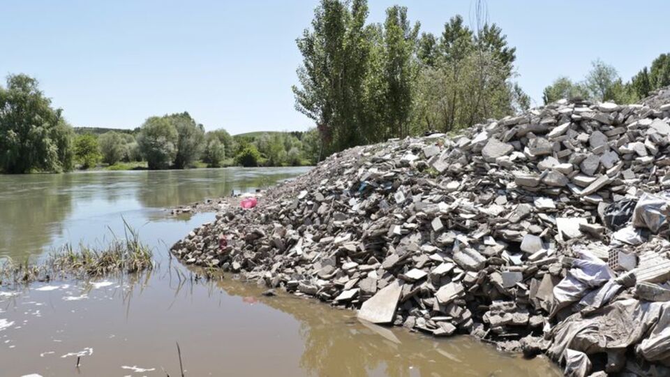 Burası Hevsel bahçeleri! UNESCO mirasına moloz!